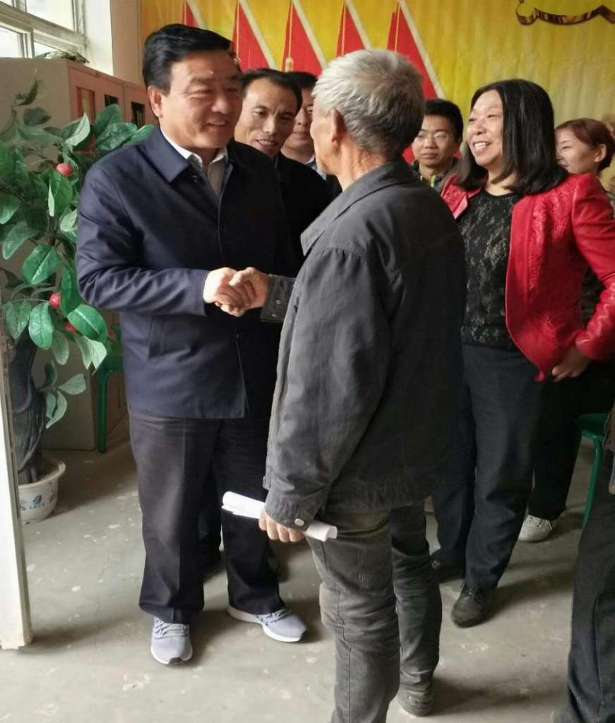 石白头乡务岭村 王笑